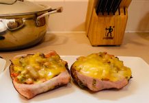 One Pan Ham & Gouda Stuffed Portobello Mushroom Caps One Pan Ham & Gouda Stuffed Portobello Mushroom Caps