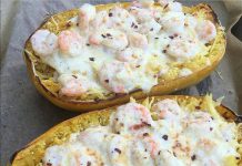 Keto spaghetti squash shrimp alfredo