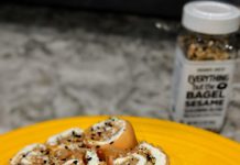 Everything but the bagel salmon roll Everything but the bagel salmon roll