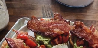 Keto avocado toast bagels Keto Avocado toast bagels