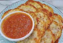 Low Carb Micro Pizzas