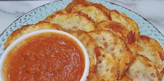 Low Carb Micro Pizzas