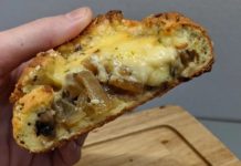 Keto mushroom onion stuffed bread Keto mushroom onion stuffed bread