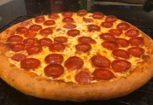 Keto Pepperoni Pizza Keto Pepperoni Pizza